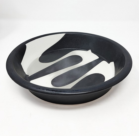 Sam Scott, B/W Pie Plate
2022, ceramic