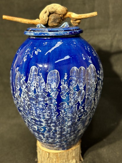 Charlie  Knapp, Crystal Jar, 2024
clay