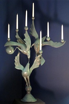 chab 0013 e birds with balls with candles